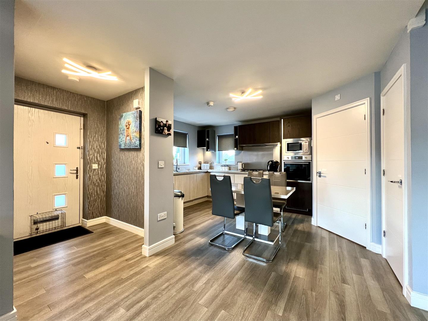 Shott Drive, Blantyre, Glasgow Residence Estate Agents